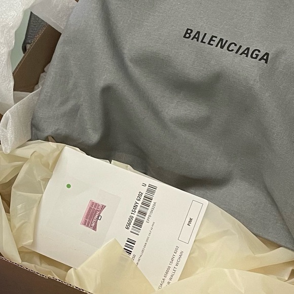 BALENCIAGA LIMITED EDITION!💗pink metallic mini bag - Picture 3 of 3